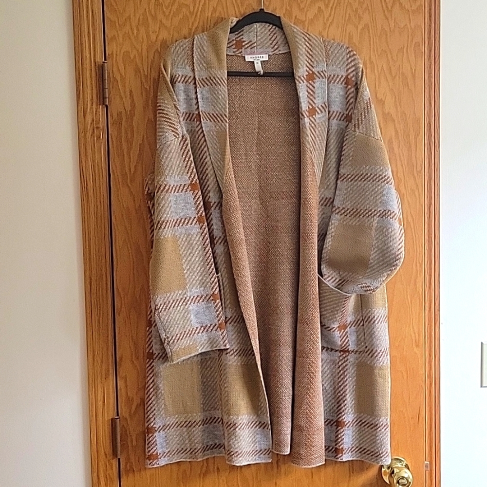 Andree By Unit open front sweater cardigan with pockets. Never worn. Size 1X